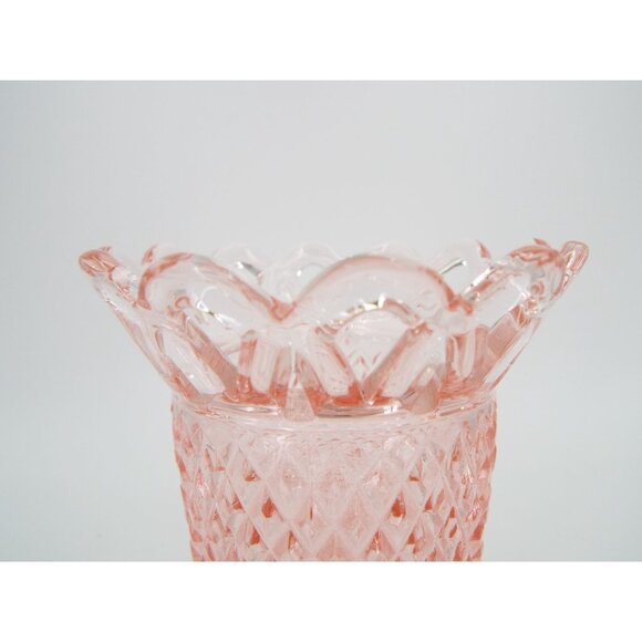 Vintage Imperial Glass Pink Diamond Point Lace Edge Vase - Picture 11 of 11